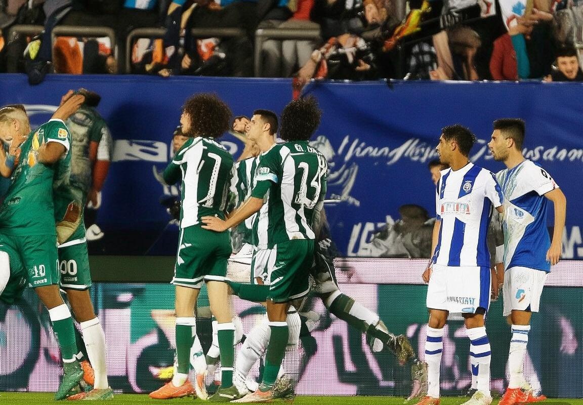 拉科鲁尼亚VS拉斯帕尔马斯：赛季关键对决前瞻解析